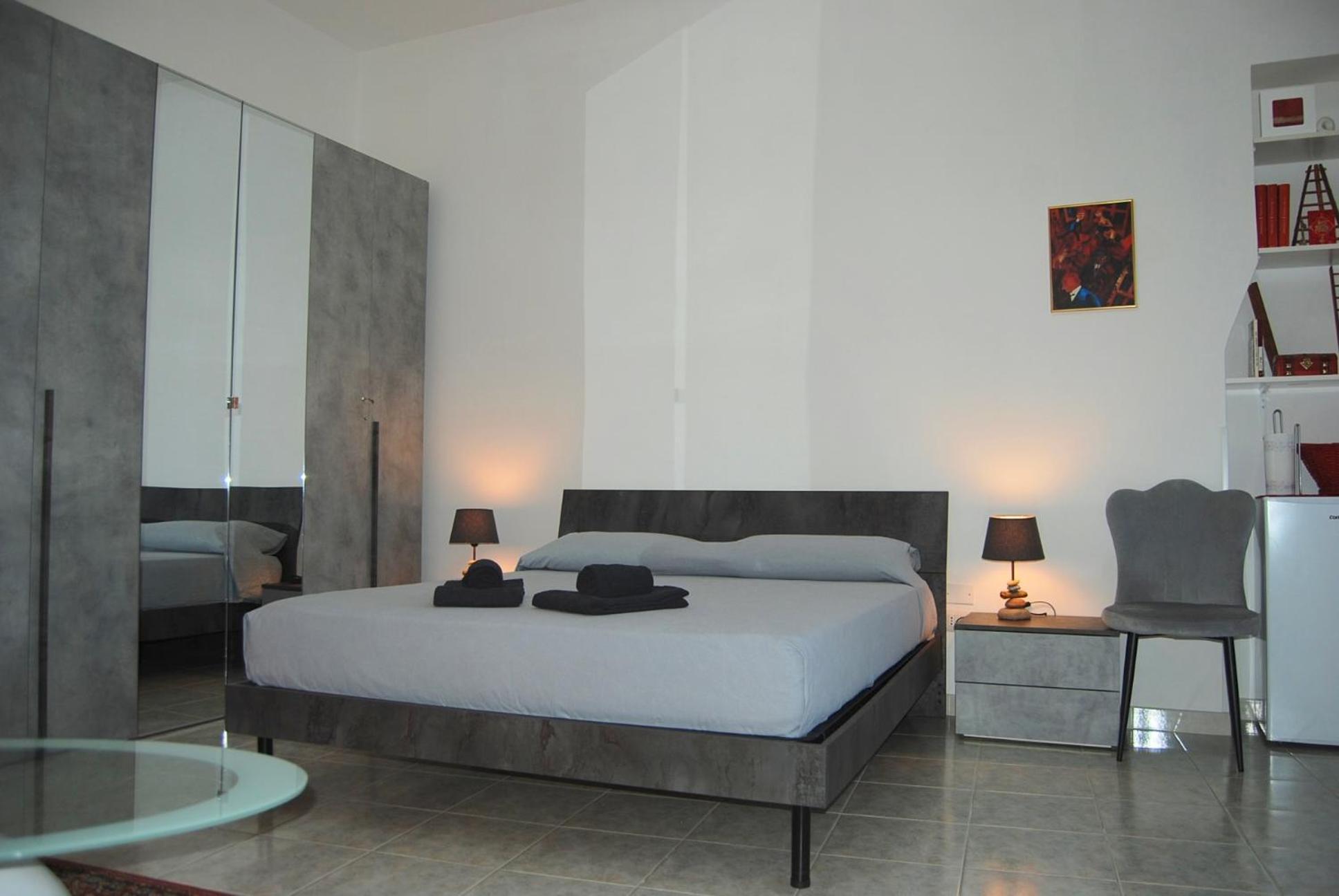 Mini Red Hub - Design Apartment Sant'Agapito Esterno foto